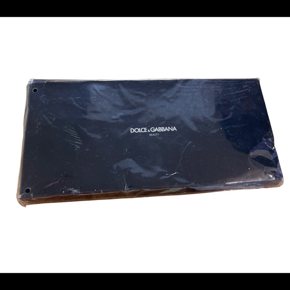 (NWT)Dolce&Gabbana- Dopp Cosmetic Bag (Sealed)